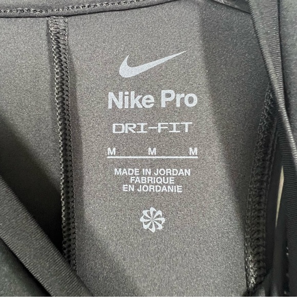 Nike Pro Dri Fit Women's Size Medium Black Cropped Training Tank Top - Picture 8 of 9
